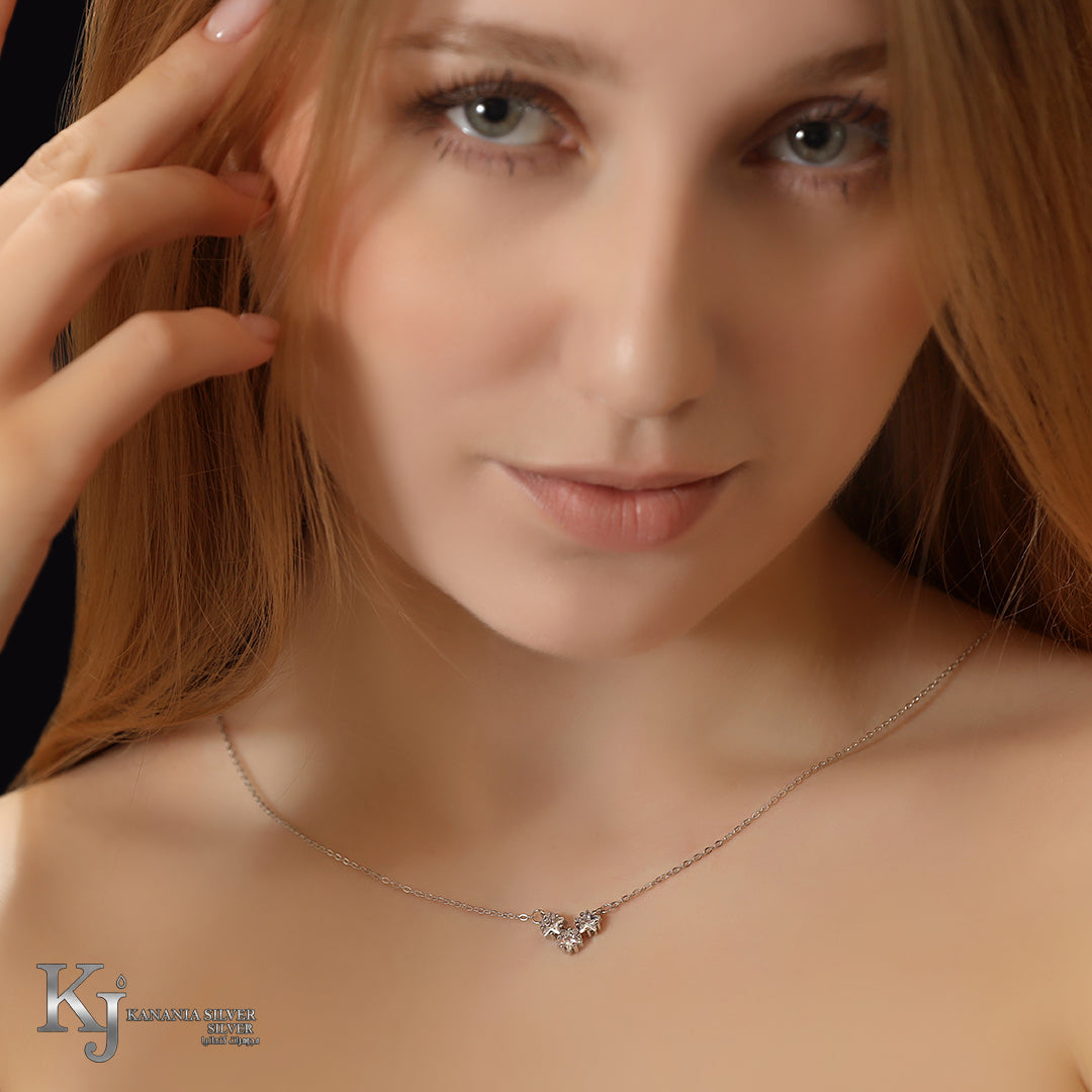 925 Sterling Silver Dainty Triple Blossom Necklace – Shimmering Zirconia Three-Flower Fixed Pendant