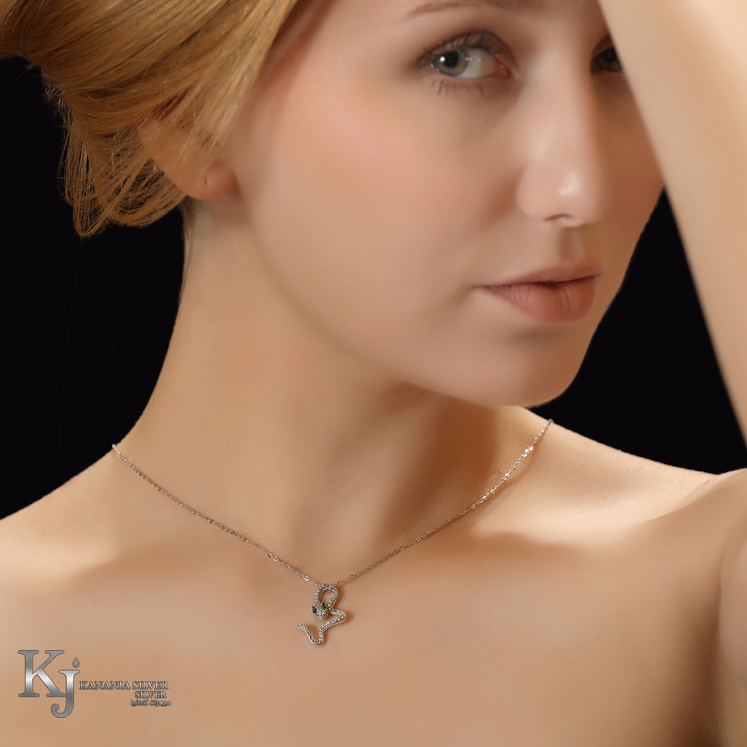 925 Sterling Silver Dainty Serpentine Necklace – Sparkling Zirconia Winding Snake Pendant with Emerald Green Eyes