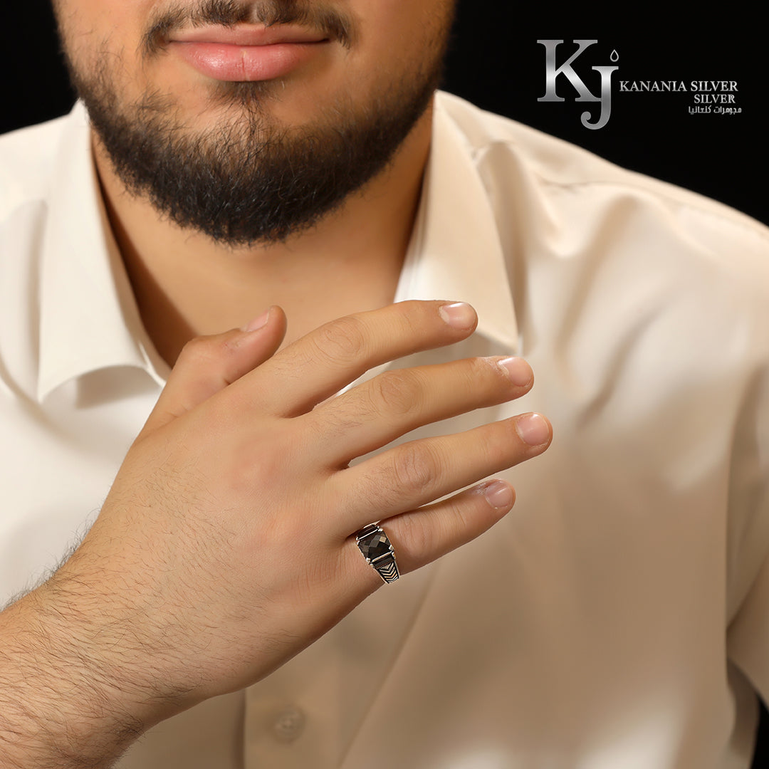 925 Sterling Silver Men’s Square Faceted Black Agate Ring – Luxury Pyramid-Cut Onyx Stone Chevron Arrow Engraved Oxidized Masculine Signet Ring