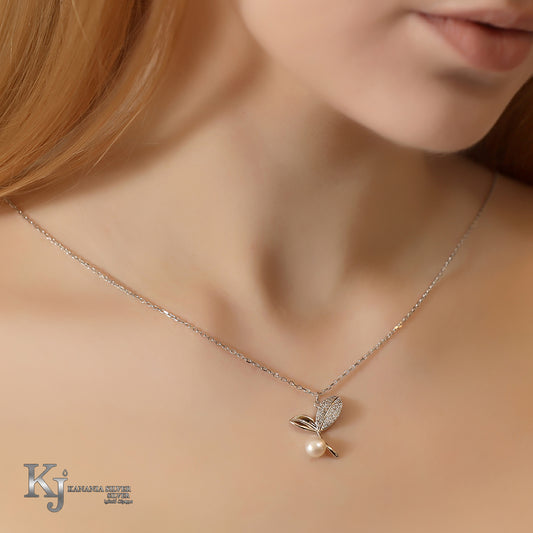 925 Sterling Silver Dainty Leaf Pearl Necklace – Shimmering Zirconia Botanical Pendant with Lustrous Pearl Drop